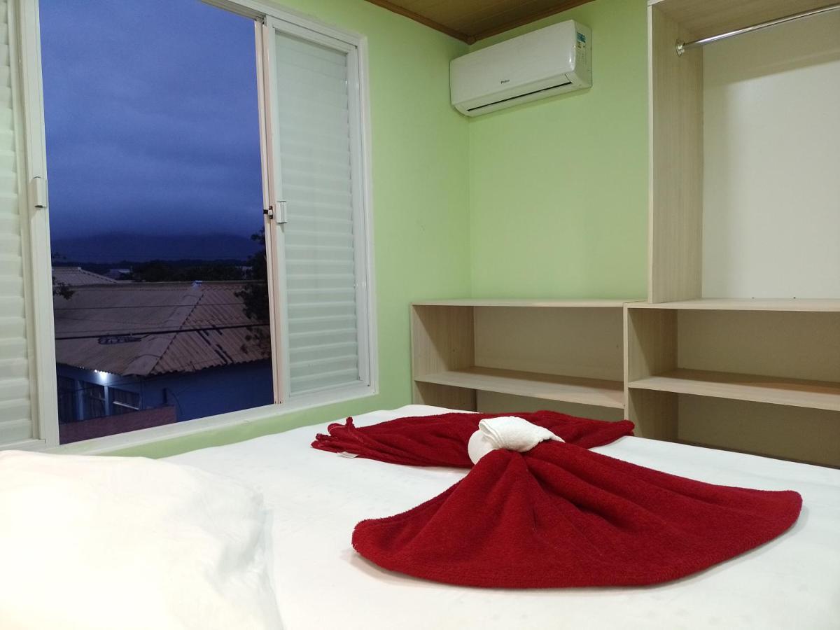 Pousada Oliveira Hotel ฟลอเรียนอโปลิส ภายนอก รูปภาพ