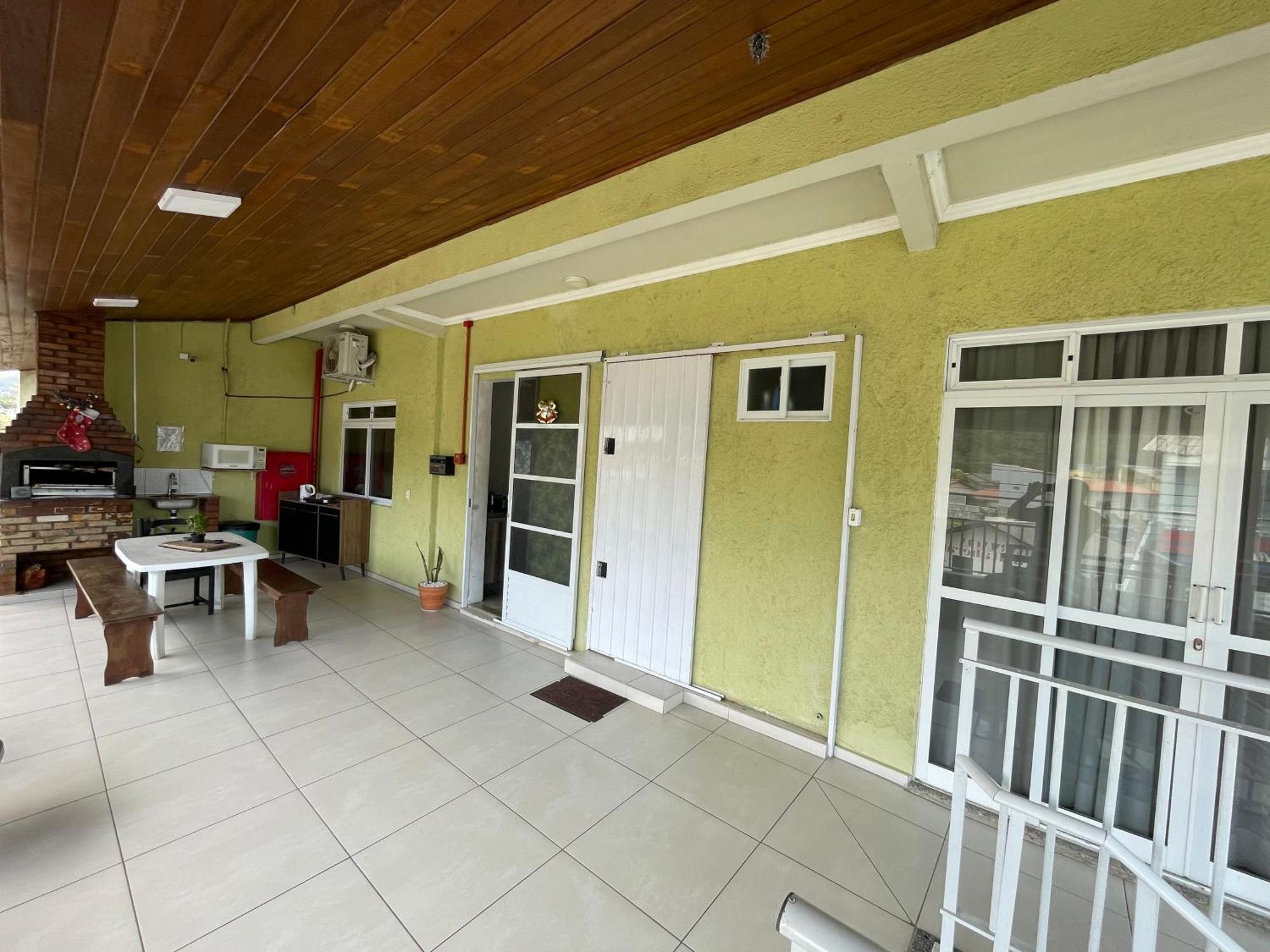 Pousada Oliveira Hotel ฟลอเรียนอโปลิส ภายนอก รูปภาพ