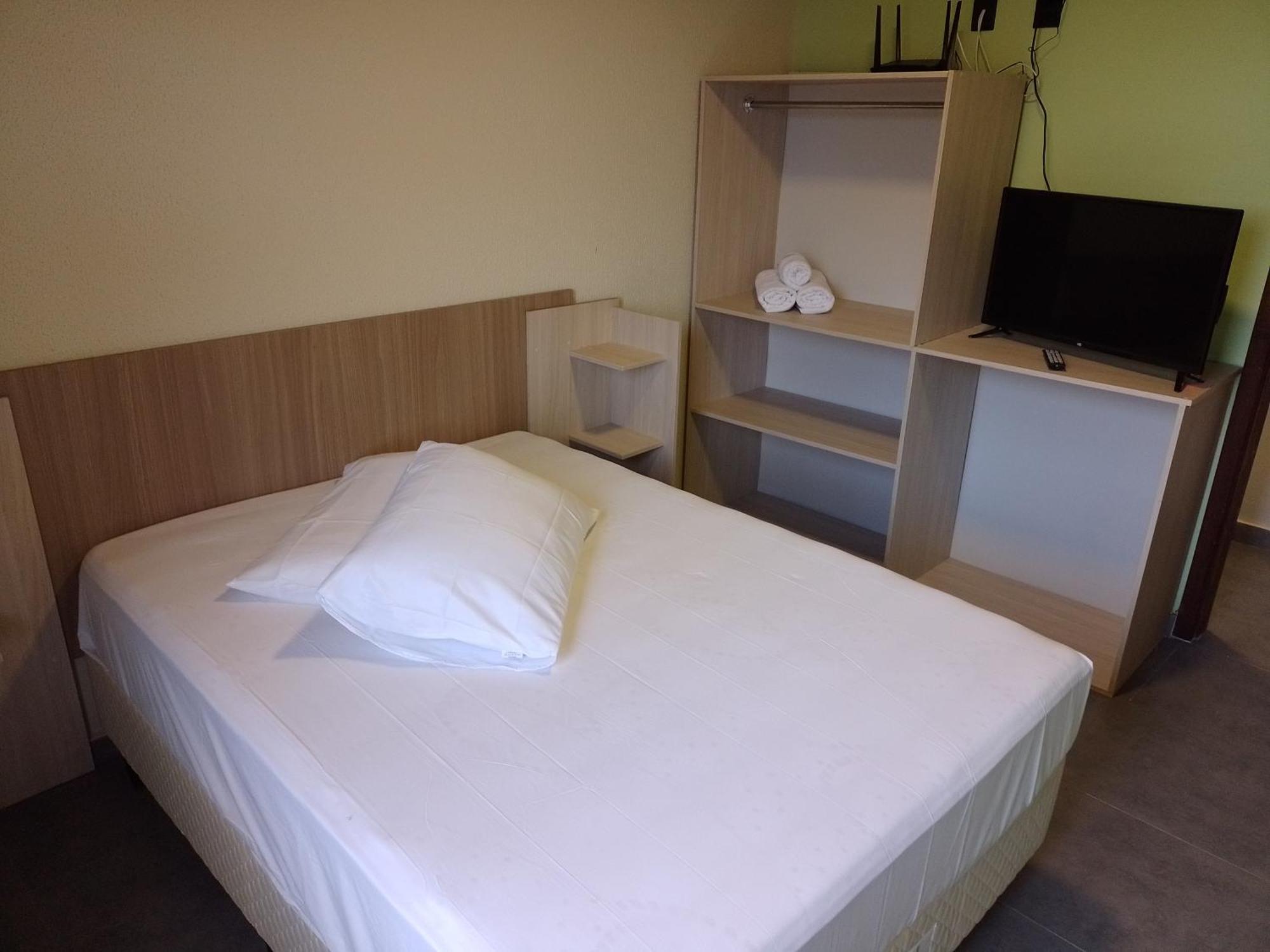 Pousada Oliveira Hotel ฟลอเรียนอโปลิส ภายนอก รูปภาพ